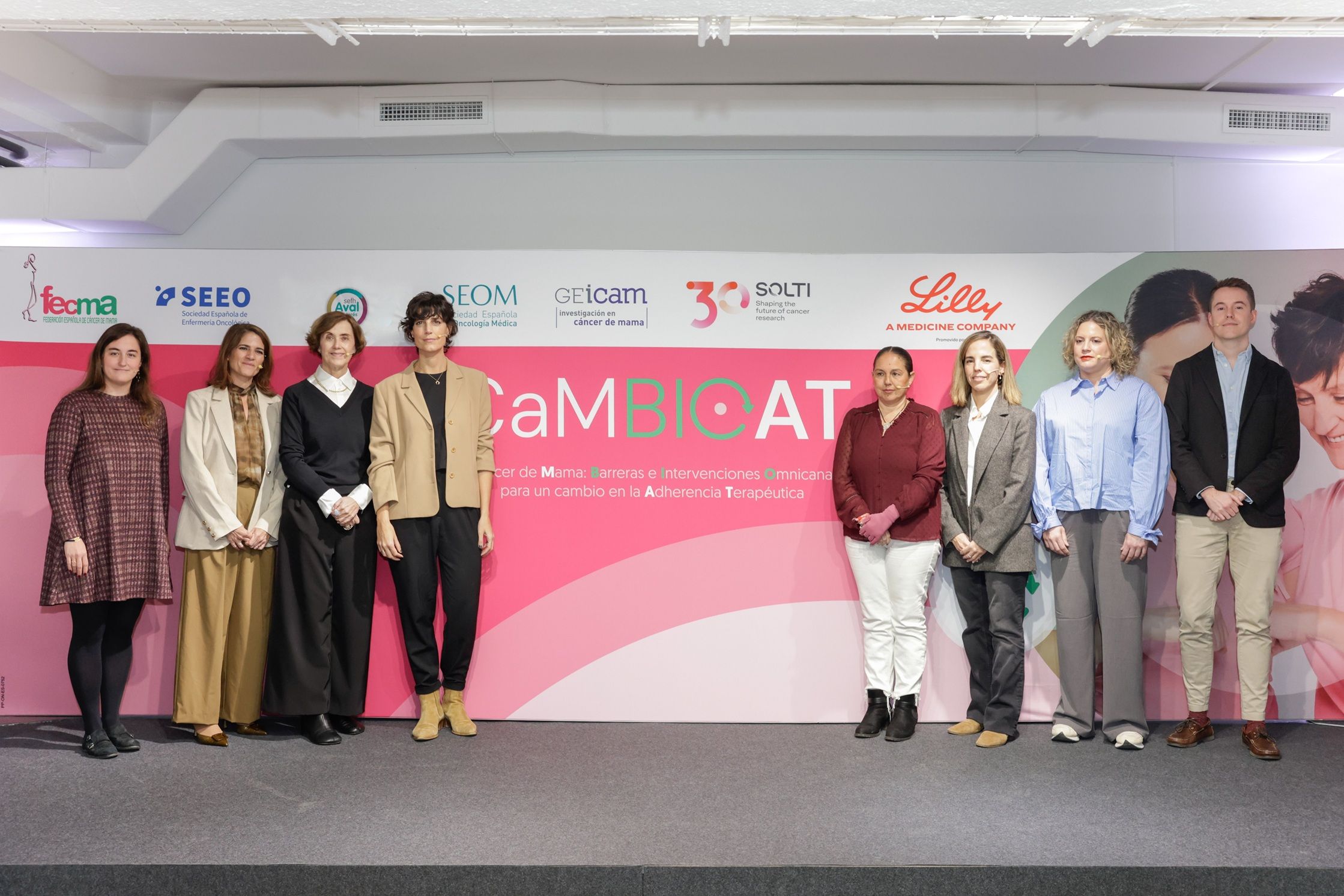 Un protocolo estandarizado de seguimiento para mejorar adherencia terapéutica en cáncer de mama en España 1 Moncloa Rueda de Prensa Lilly proyecto CaMBIOAT Moncloa