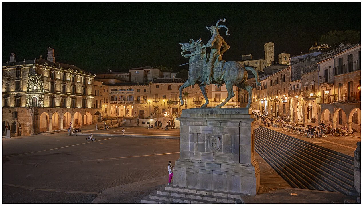 Trujillo, el pueblo amurallado que revive la Navidad como un Belén viviente
