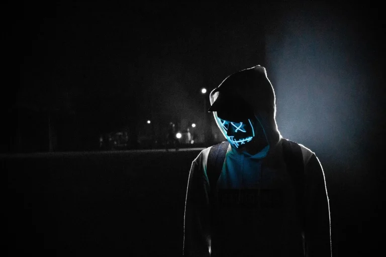 “Para desaparecer de redes sociales solo necesitas seguir estos pasos”: Néstor Perlaza (38), hacker gubernamental, revela cómo no dejar rastro de tus publicaciones en Internet