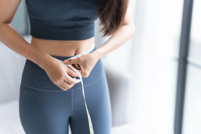 Dra. Natalia Jiménez (42) nutricionista: «La dieta no sirve si no revisas las etiquetas de esos ‘productos cero calorías’ que dañan tu salud y no nutren»