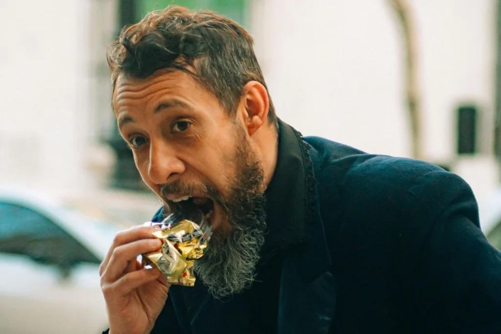 La testosterona disminuye por la falta de huevos y mariscos en la dieta 