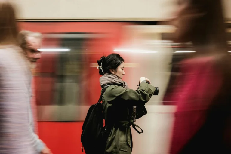 Javier Alcalá (31), guía turístico: “En el Metro de Barcelona hay que tener mucho cuidado, porque si descuidas estos detalles puedes salir sin móvil y sin dinero”