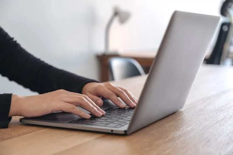 Páginas falsas de Lefties, Amazon roban cientos de miles de euros a usuarios españoles: Así puedes cuidarte