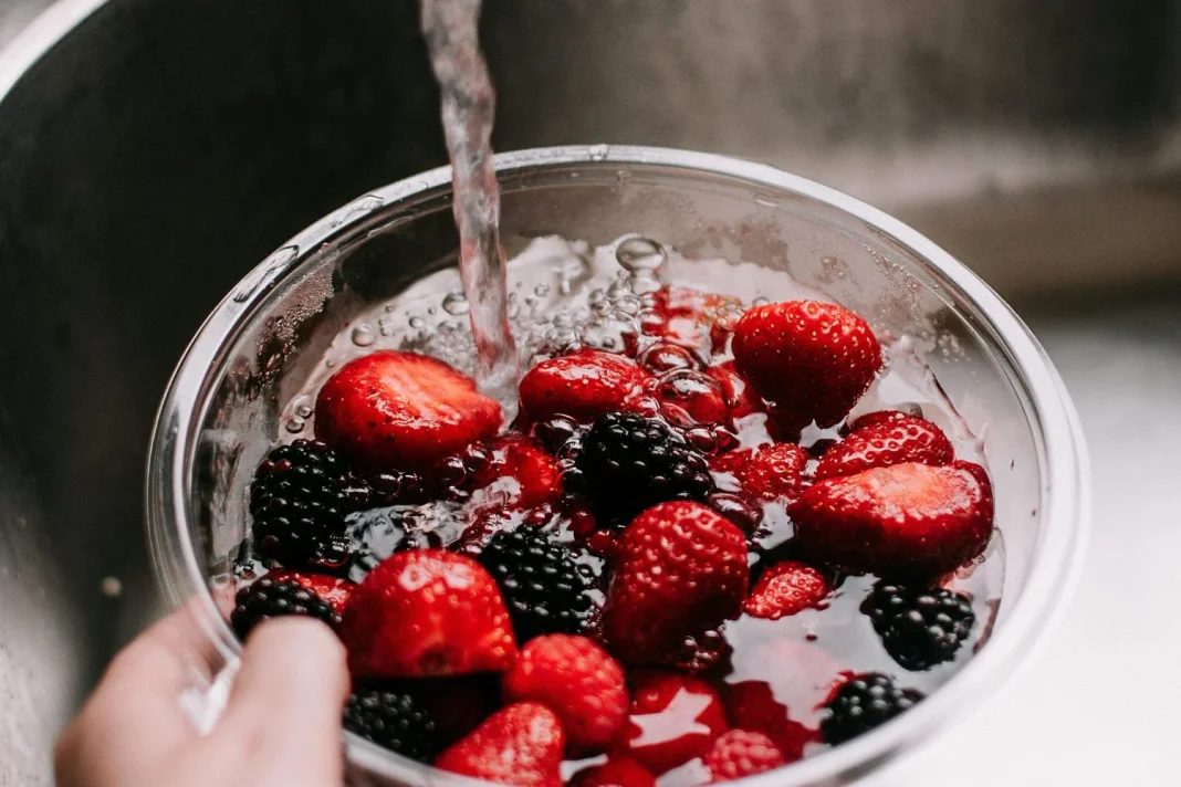 El riesgo de comer frutos secos sin lavar