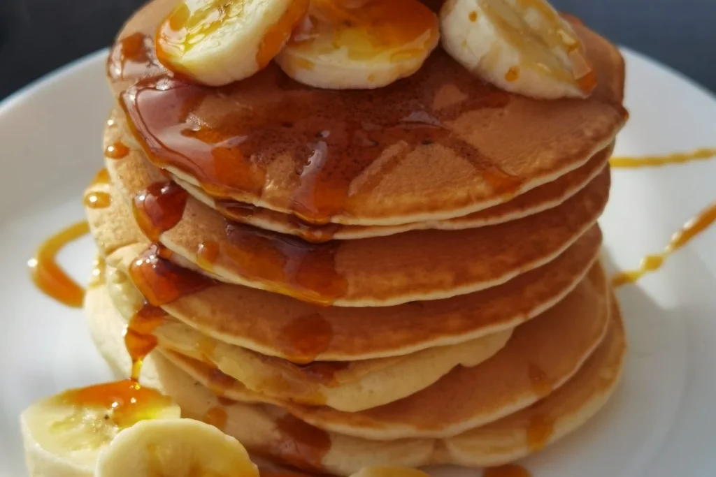 Sergio Sánchez (42), chef nutricional, comparte la receta del enrollado saludable: “Para una dieta equilibrada necesitas cambiar los productos procesados por alimentos reales” 1 Moncloa La dieta es más versátil si sabes combinar los alimentos saludables