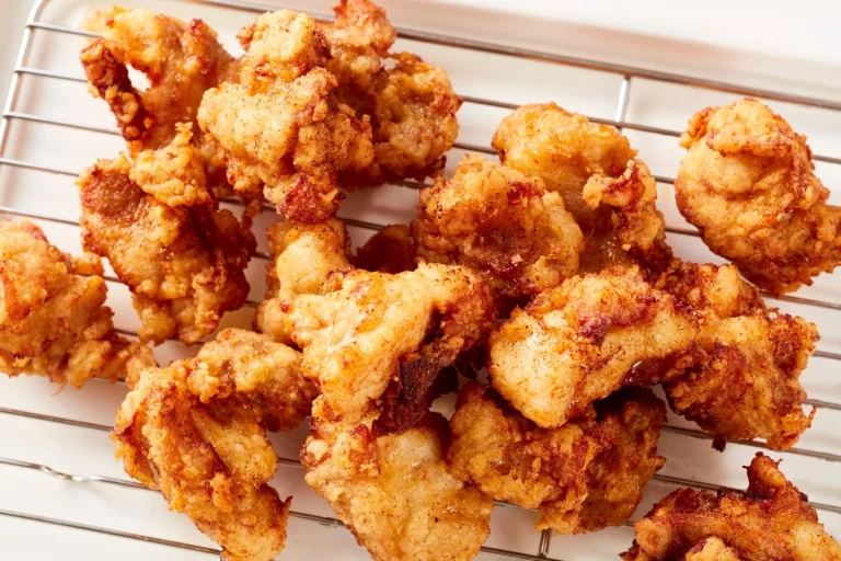 Rafael Gómez (45), chef Michelín, revela la receta del pollo frito estilo KFC: “El truco está en la leche y el tiempo del marinado”