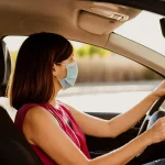 Vas a salir en coche en Navidad: estas 3 decisiones tontas son las que acaban en accidente según la DGT