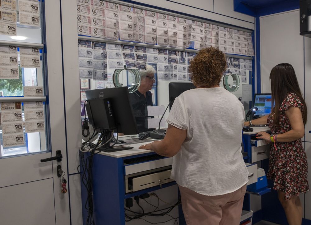 Casi la mitad de los jugadores de lotería usa la IA para mejorar su suerte 1 Moncloa DSCF0402 Moncloa