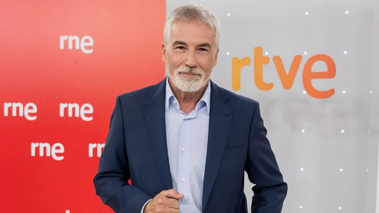 David Cantero (64 años), periodista, sobre la dieta con la que se mantiene saludable: «No me privo de nada, pero es verdad que como más pescado que carne»