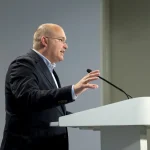 Tellado proclama en Génova el fin del sanchismo tras la victoria total en Extremadura