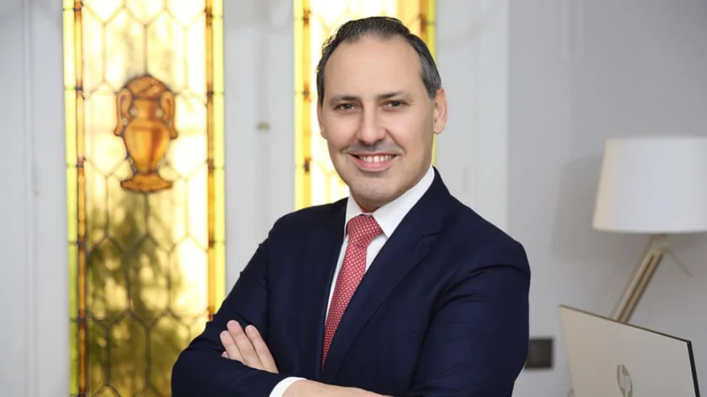 Eugenio Rib¦n Moncloa