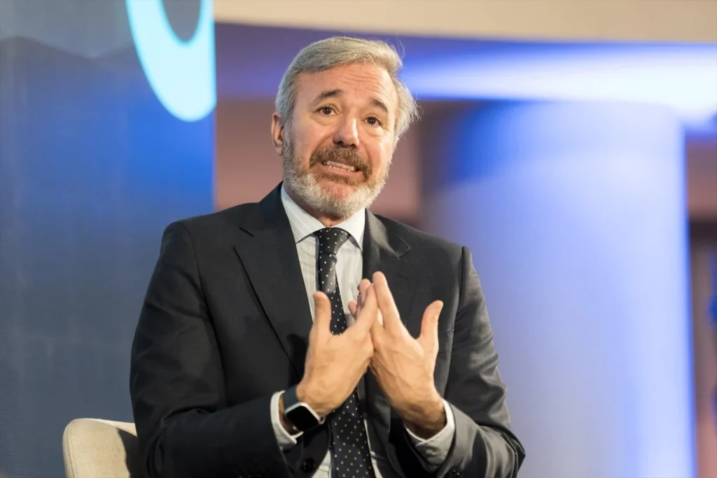 El presidente de Aragón, Jorge Azcón, participa en el Congreso España 360º, en el Hotel Palace, a 25 de noviembre de 2025, en Madrid (Fuente: Agencias).