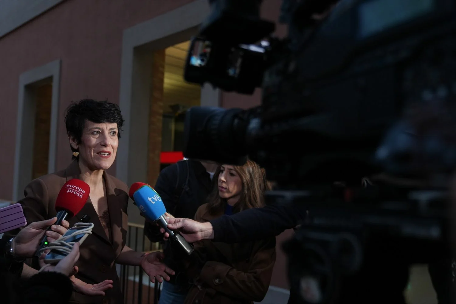La Comisión Europea recibe a talibanes en Bruselas para negociar deportaciones 1 Moncloa UE migración