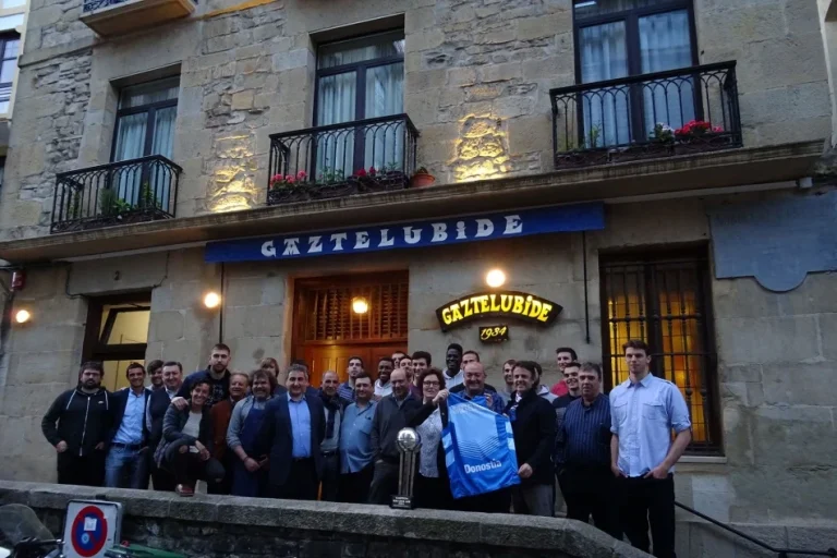 La evolución de las sociedades gastronómicas vascas: de la rebelión a la tradición