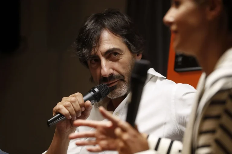 La serie corta de misterio que tiene atrapado a Juan del Val y triunfa en Prime Video