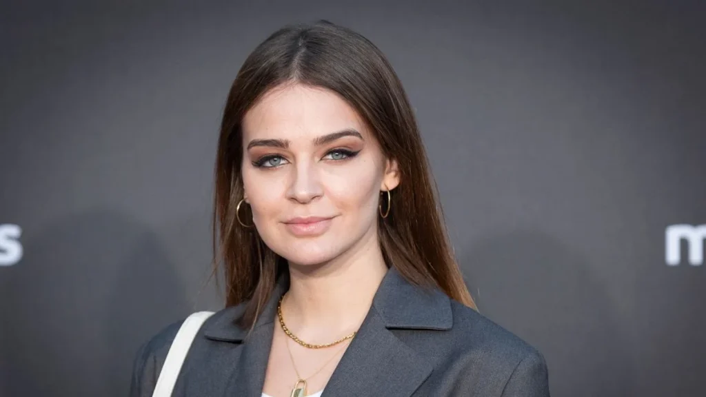 Laura Escanes Moncloa