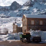 Maraña bajo la nieve: el pueblo de León donde viven más vacas que personas