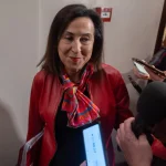 Inversión en armas y precariedad en las nóminas: los militares protestan ante Robles