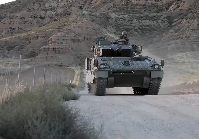 El Ejército moderniza el Pizarro con tecnología española para liderar el combate digital europeo