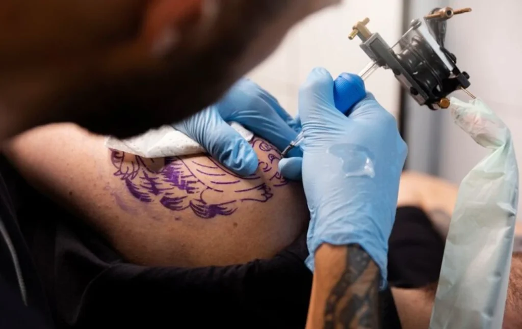 Los tatuajes pueden llevar a un sistema inmunitario bajo presión