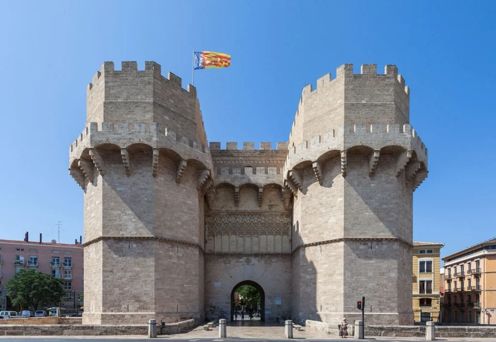 Torres de Serranos, una ventana al pasado con vistas al Turia