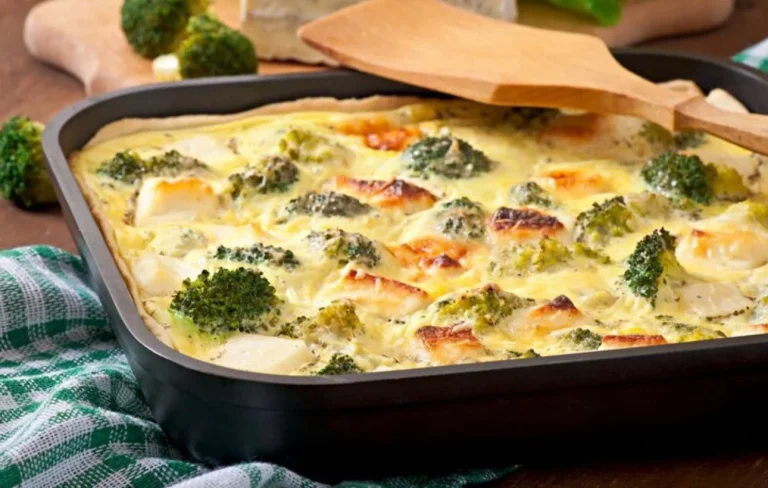 Aprende a hacer este brócoli al horno con jamón y queso, un manjar de lo más saludable