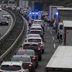 Atasco en la autovía: el error que te cuesta 200 euros y 4 puntos desde el 2 de enero