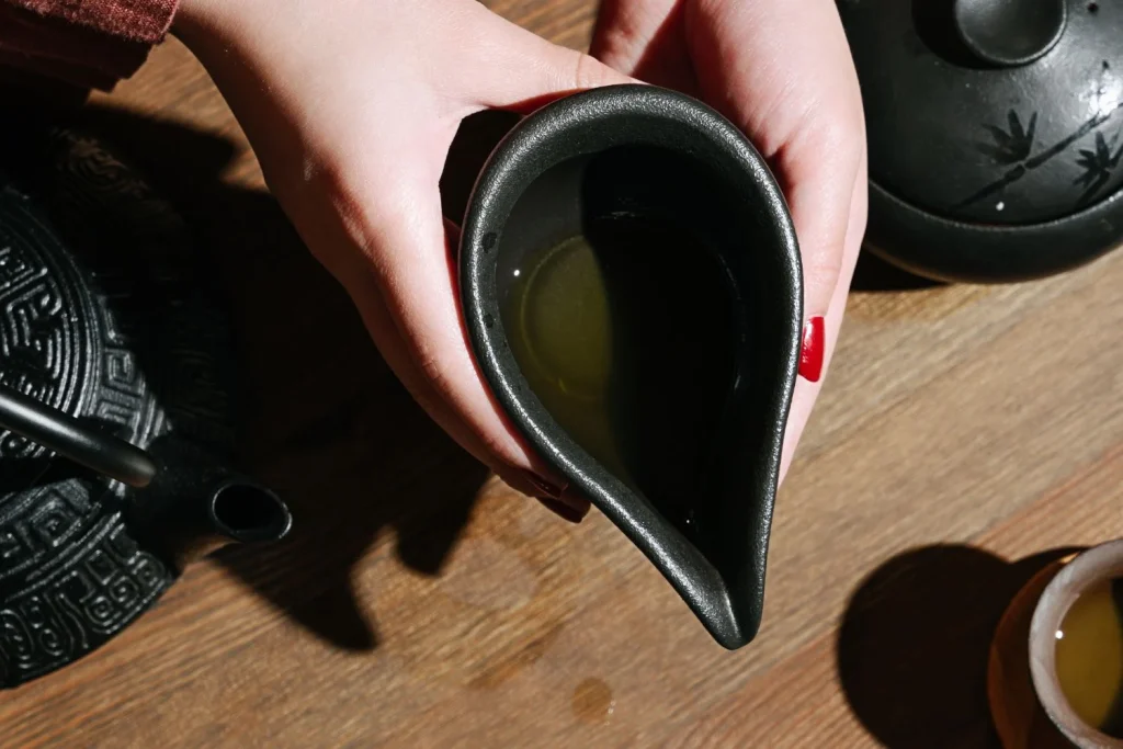 “Desde tu cocina puedes proteger tu salud y este antigripal natural lo demuestra”, revela el Dr. Julián Álvarez (38), nutricionista con enfoque holístico 1 Moncloa El antigripal natural que cuida tu salud