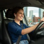 La DGT lo deja claro: si te pillan con este aparato en el coche, te arriesgas a 6.000 euros y 6 puntos