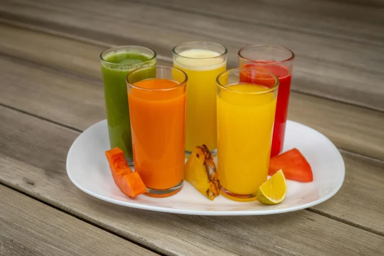 “Tu dieta puede prevenir más enfermedades de lo que imaginas”: Dr. Gabriel Mata (45) nutricionista revela 5 bebidas naturales para cuidar tu salud