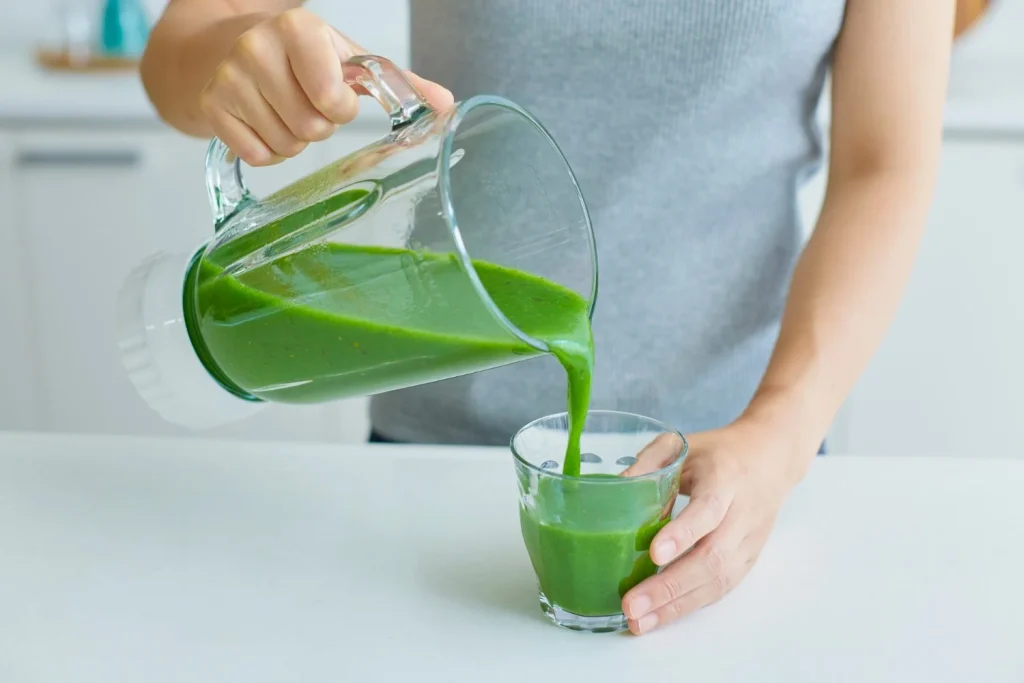Este batido rejuvenecedor que necesitas en tu dieta 