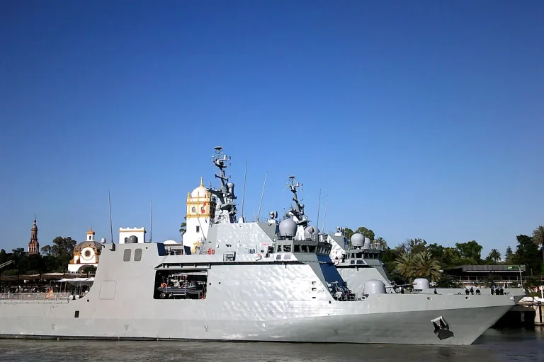 La Armada española lidera la seguridad en el Golfo de Guinea con el BAM Furor