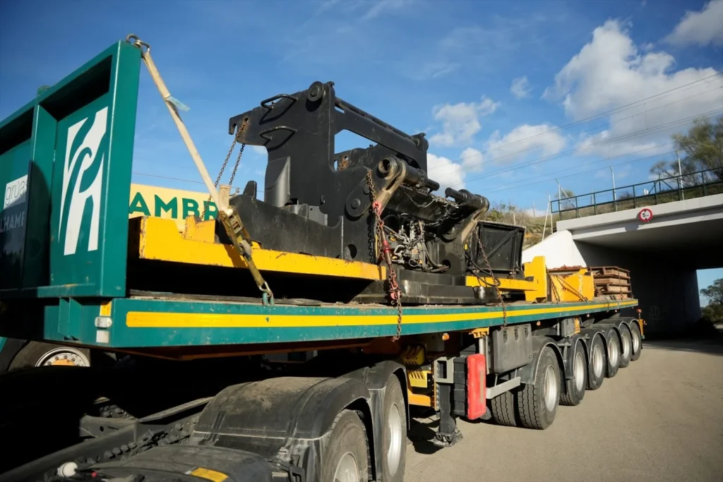 Cronología de los dos primeros días del accidente de Adamuz 1 Moncloa EuropaPress 7230082 imagen maquinaria pesada necesaria mover trenes accidentados dirigiendose Moncloa