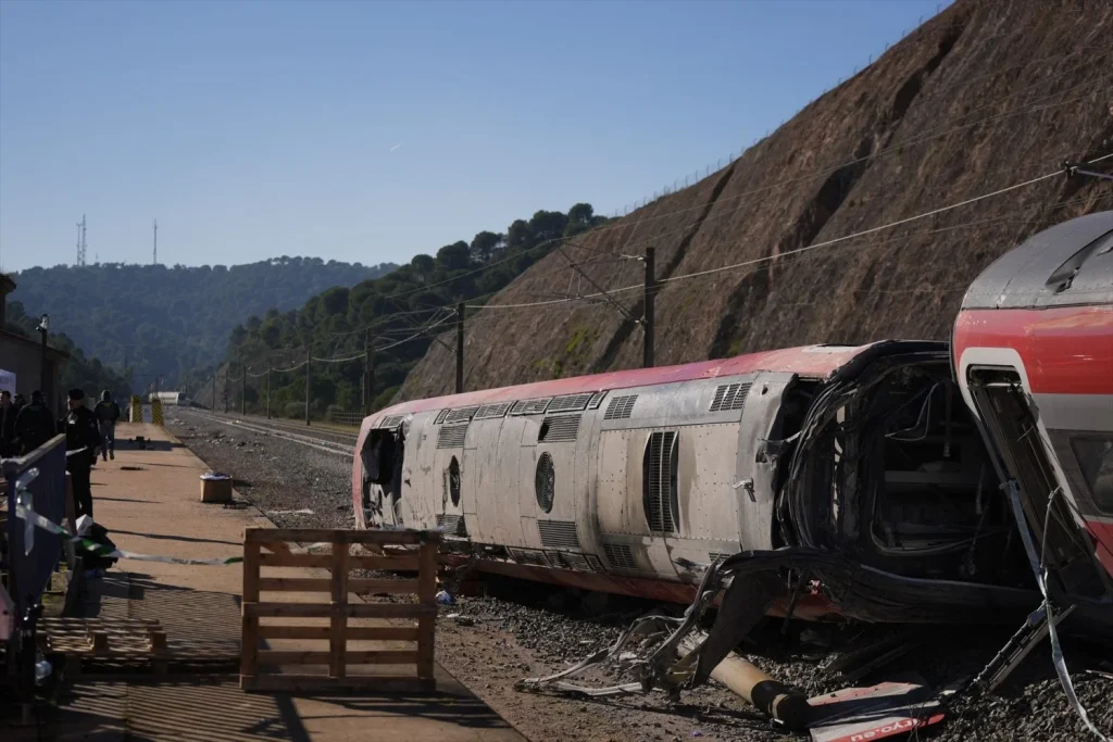 EuropaPress 7231190 vagones tren iryo descarrilo 20 enero 2026 adamuz cordoba andalucia espana Moncloa