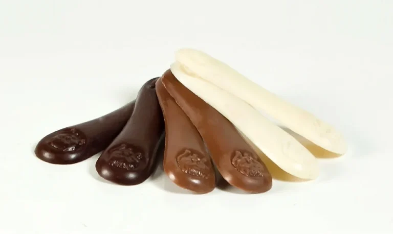 Lenguas de gato: el clásico bombón que siempre acierta