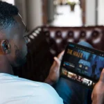 Netflix apuesta por una nueva serie española protagonizada por José Coronado y basada en un libro muy aclamado