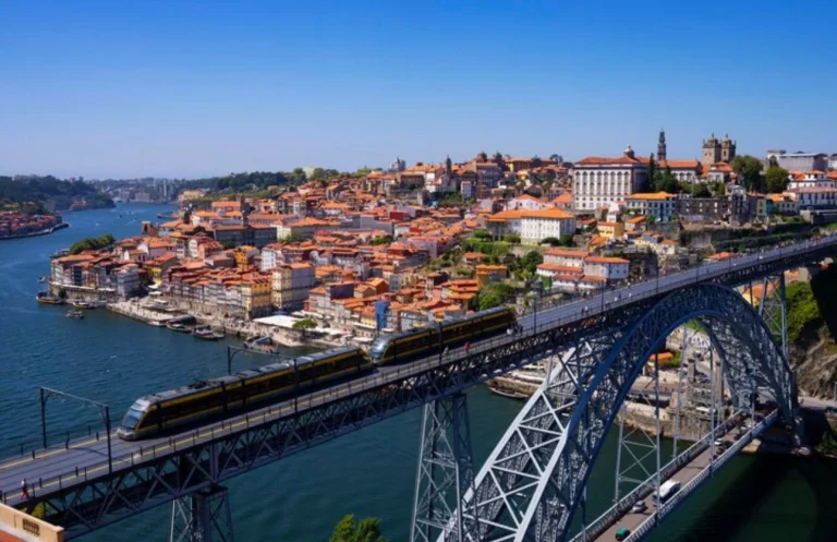 Norte de Portugal tiene la ciudad más nostálgica, marcada por la lluvia y el fado