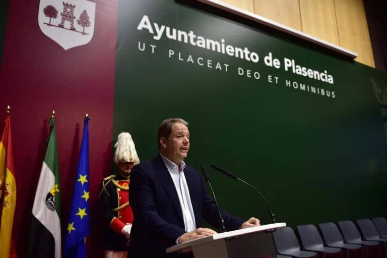 Alejandro Suárez, galardonado con el Premio San Fulgencio 2026 por su liderazgo en la comunicación y el emprendimiento