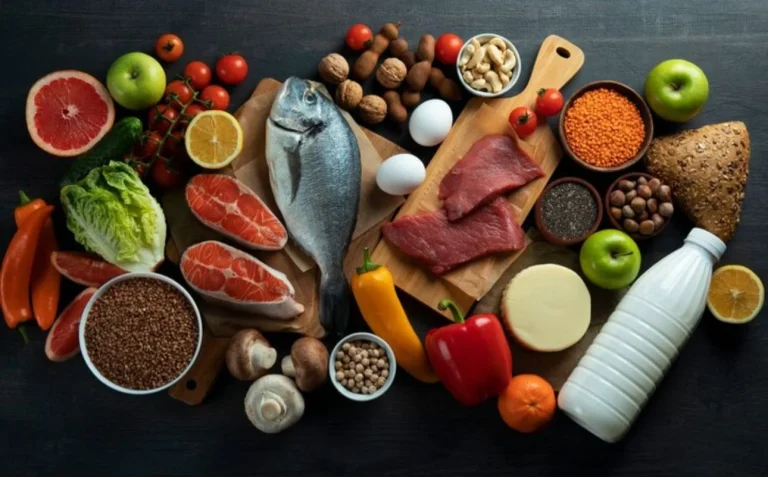 Los alimentos que podrías tener en casa y que pueden volverse tóxicos si no los consumes o conservas bien