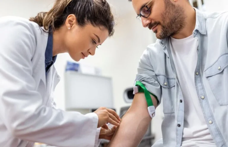 El factor que podría elevar el colesterol alto y que muchos pasan por alto