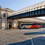 Detenidos 15 conductores de autobús por trasladar migrantes sin papeles de España a Francia