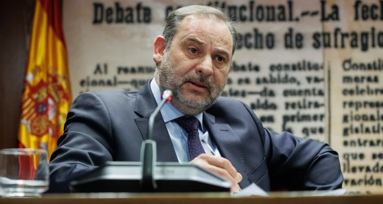 El ex ministro Ábalos medita si «tira de la manta» ante la comisión del Senado