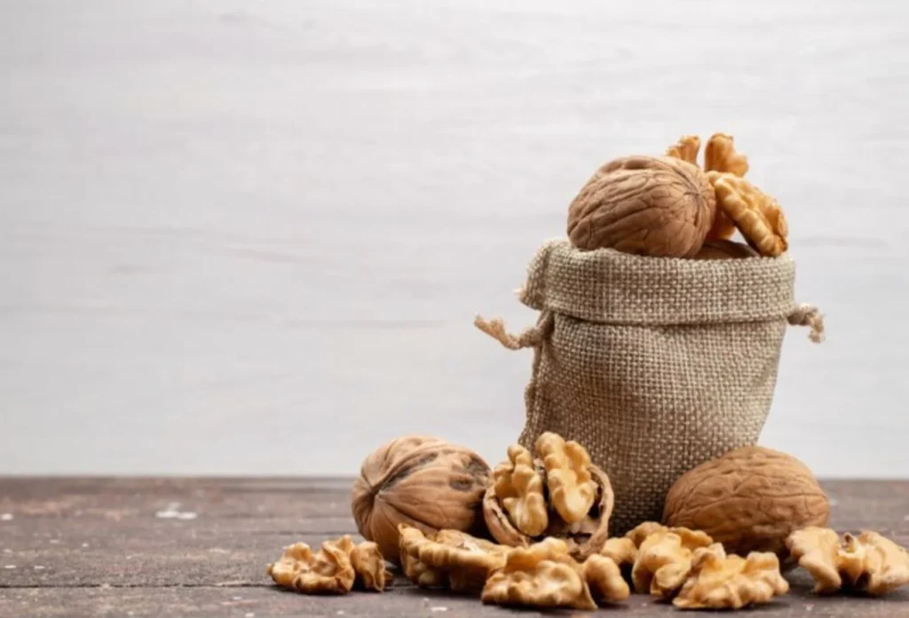 Por qué las nueces ayudan a controlar el colesterol