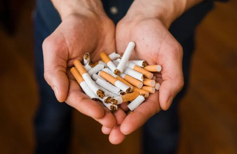 Un neumólogo alerta que el tabaquismo crea doble dependencia y sigue siendo una amenaza