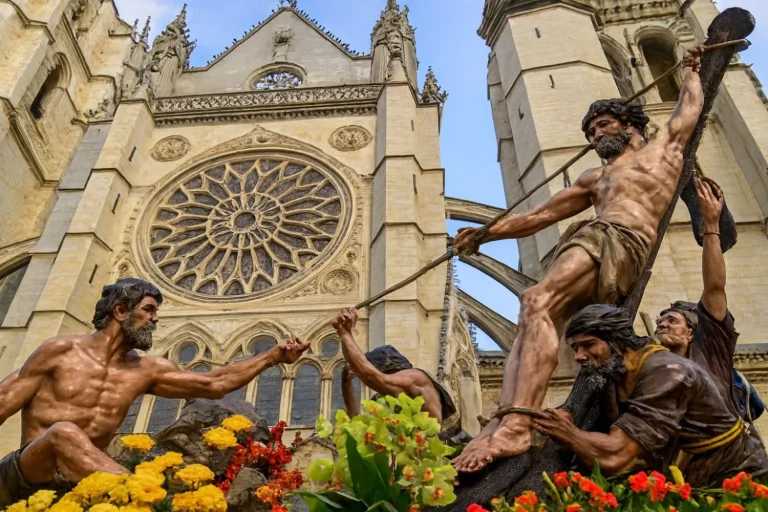 ¿Cansado de Málaga? Por qué el norte es el refugio inteligente para Semana Santa