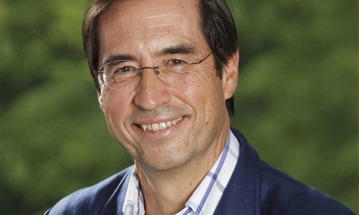 «Si no tenemos tiempo para nuestra salud, tendremos que hacer tiempo para la enfermedad»: el doctor Mario Alonso Puig advierte que ignorar el bienestar físico y mental no es una opción «Si no tenemos tiempo para nuestra salud, tendremos que hacer tiempo para la enfermedad»: el doctor Mario Alonso Puig advierte que ignorar el bienestar físico y mental no es una opción