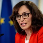 Mónica García (Sumar) niega el colapso sanitario en Ceuta y anuncia visita a la ciudad en plena crisis migratoria