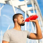 Metabolismo y bebidas energéticas: lo que dicen los expertos sobre su efecto en el peso