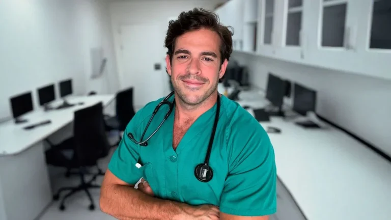 Aurelio Rojas, el cardiólogo mas famoso de TikTok, revela el fruto seco «superior» a todos