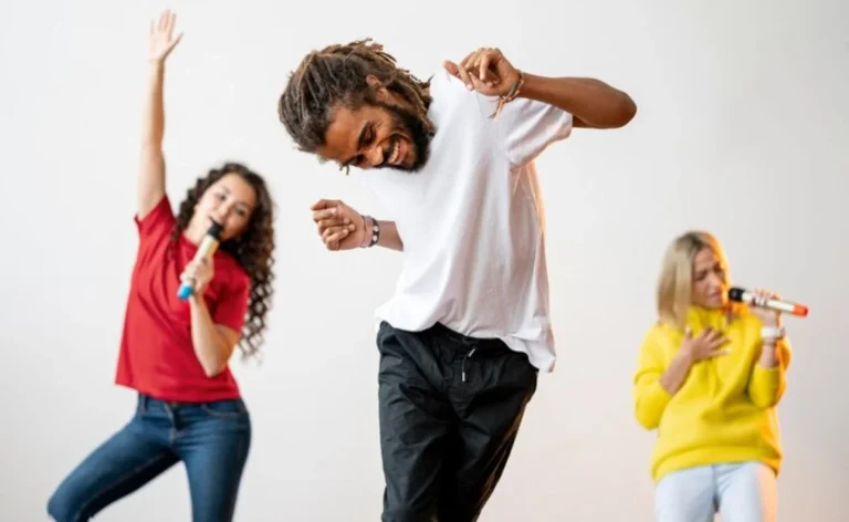 Bailar podría reducir la depresión más que algunos tratamientos, según varios estudios